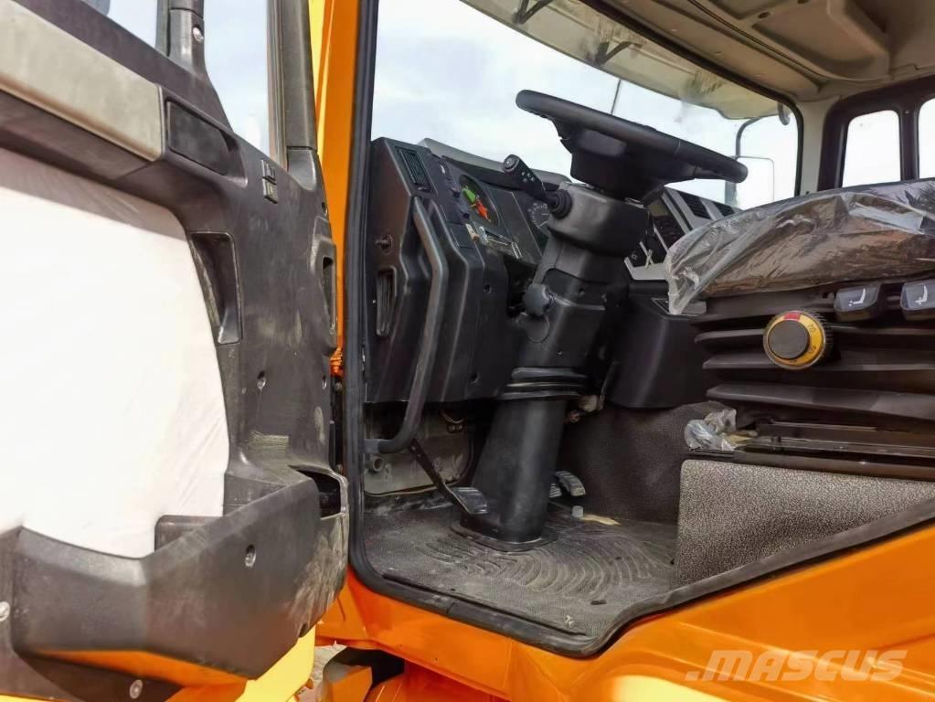 Shacman F3000 6X4 Trekkers