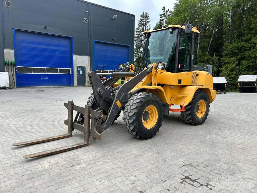 Volvo L 30 G Wielladers