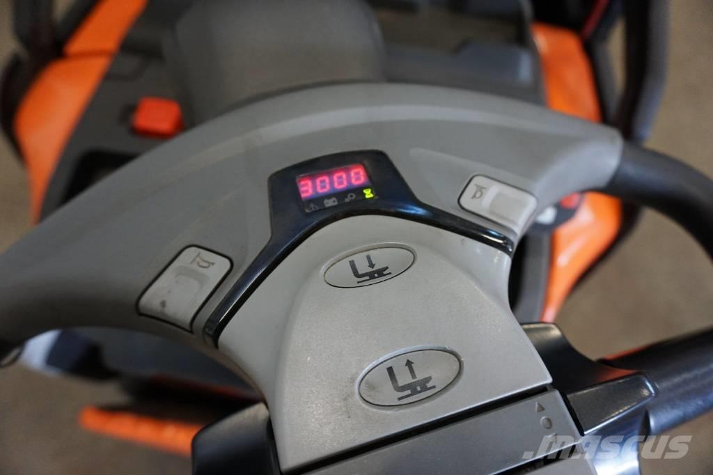 Toyota SPE200D Meeloop stapelaar