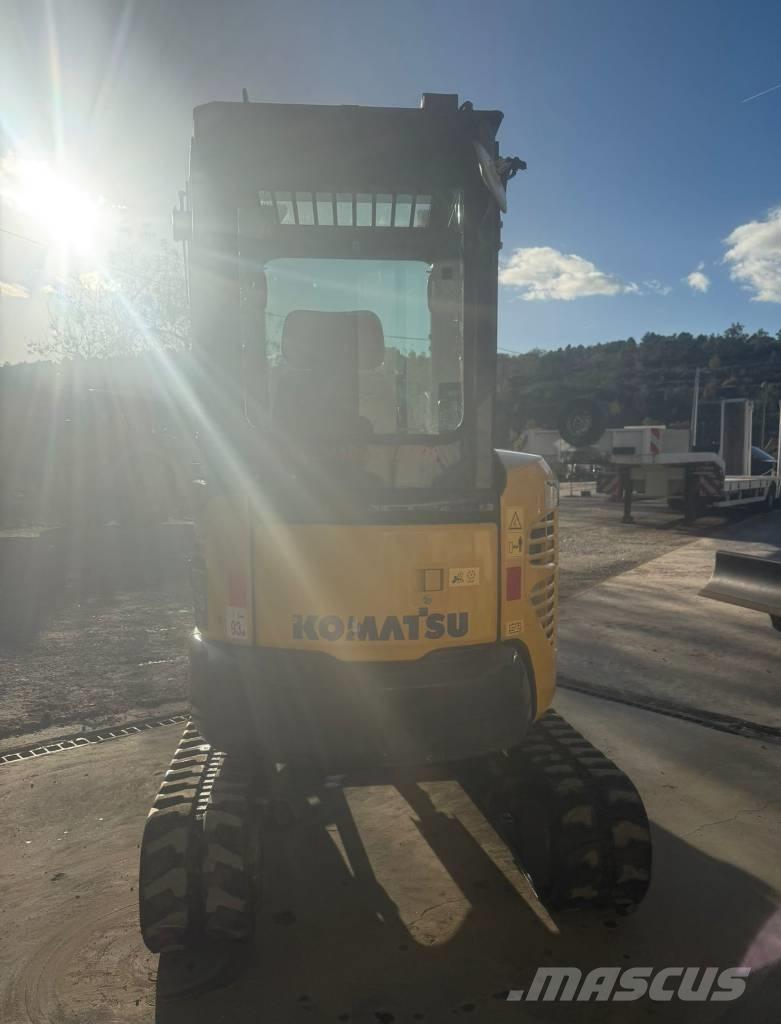 Komatsu PC 27 Minigraafmachines < 7t