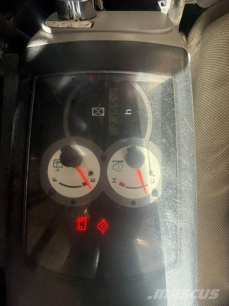 Komatsu PC 27 Minigraafmachines < 7t