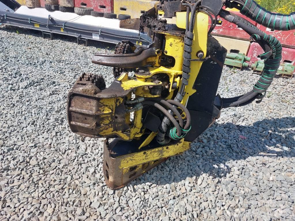 John Deere 1470G Harvesters
