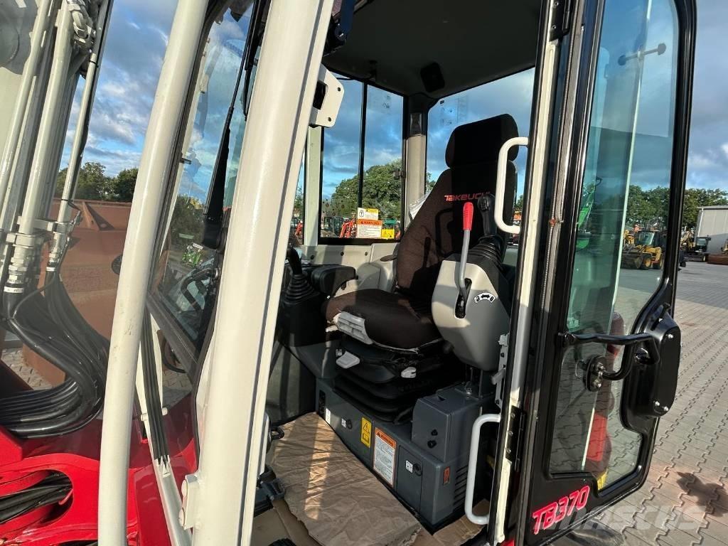Takeuchi TB 370 V4 Midigraafmachines 7t - 12t