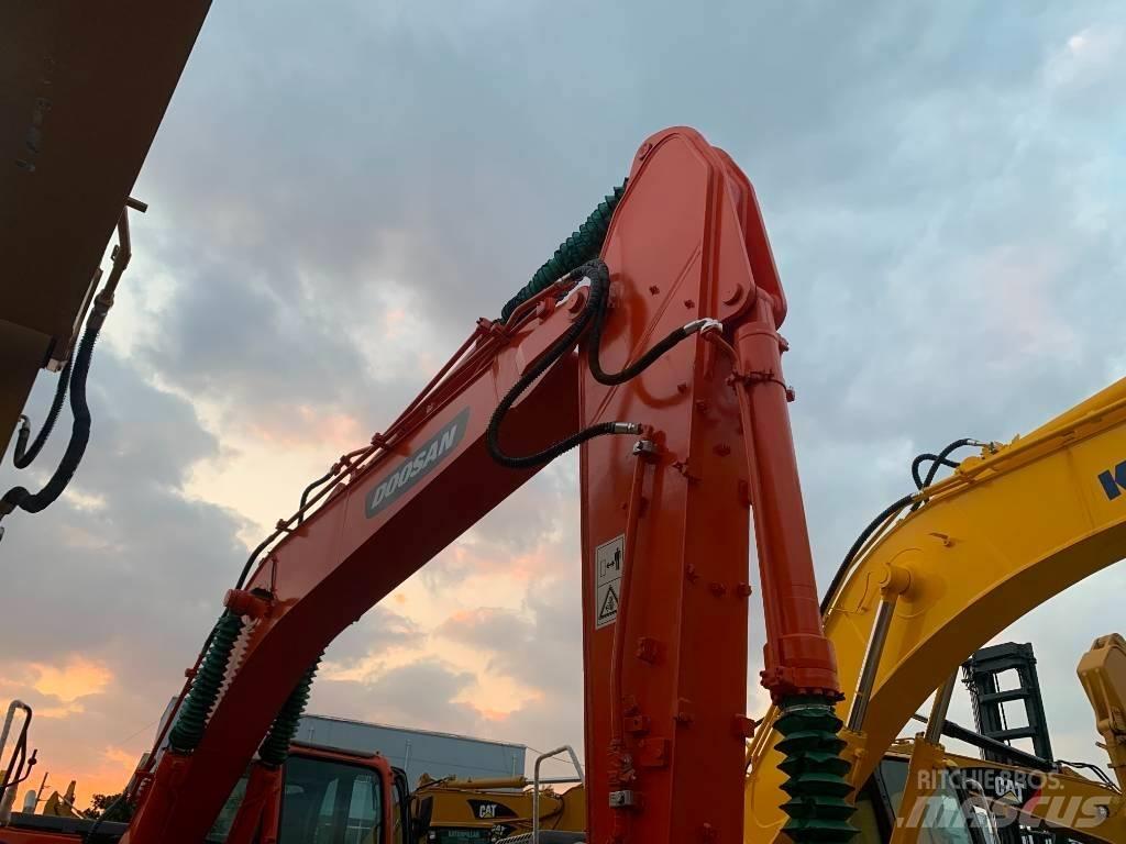 Doosan DX 225 LC Rupsgraafmachines
