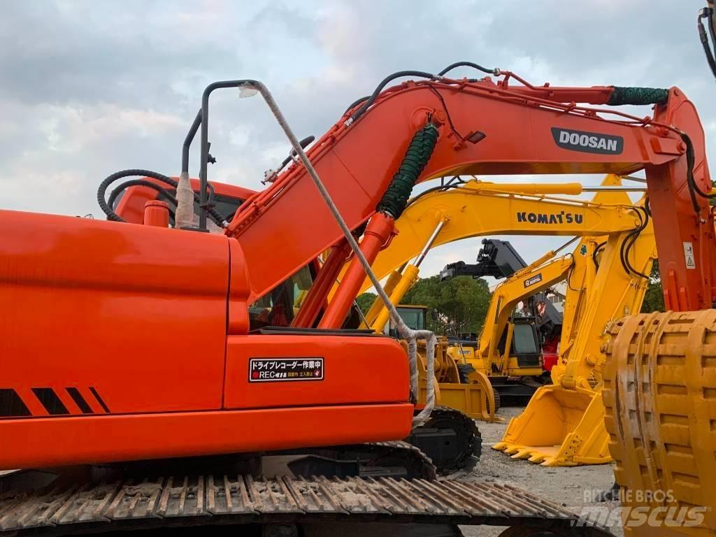 Doosan DX 225 LC Rupsgraafmachines