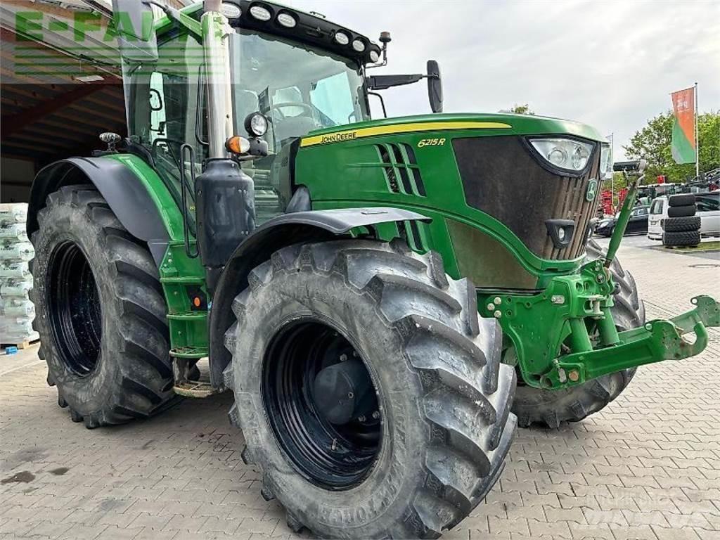 John Deere 6215 r Tractoren