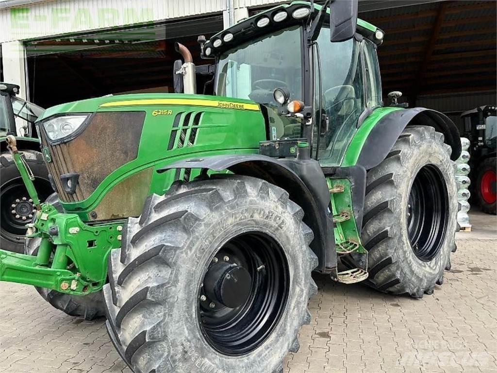 John Deere 6215 r Tractoren