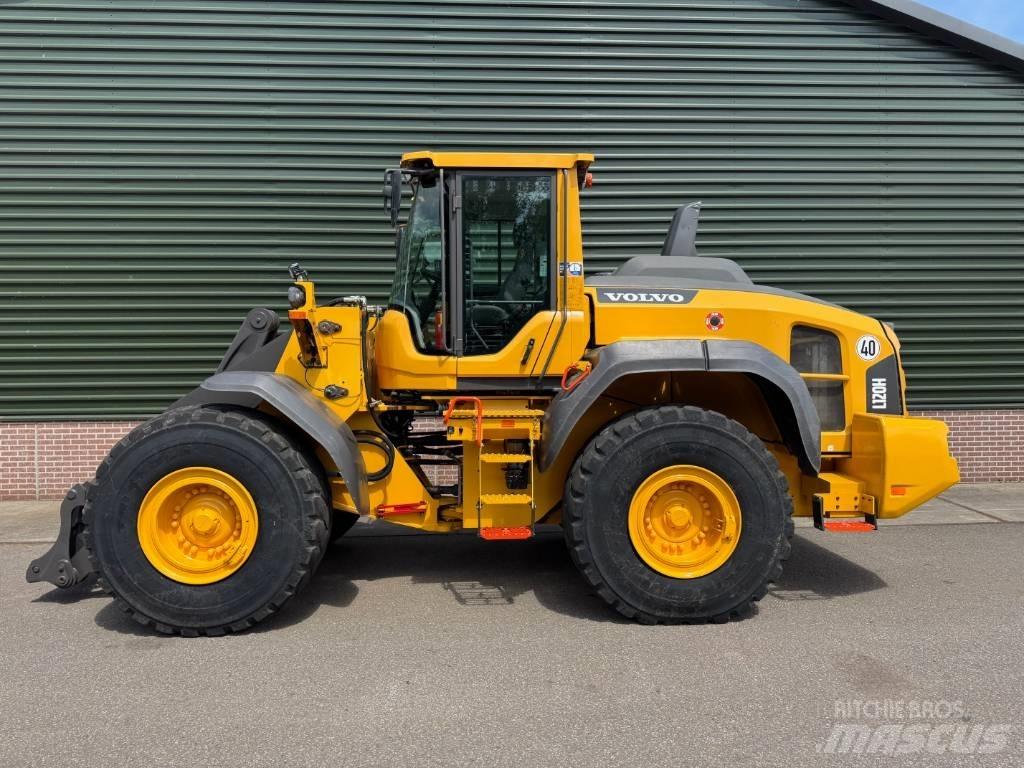 Volvo L 120 H Wielladers