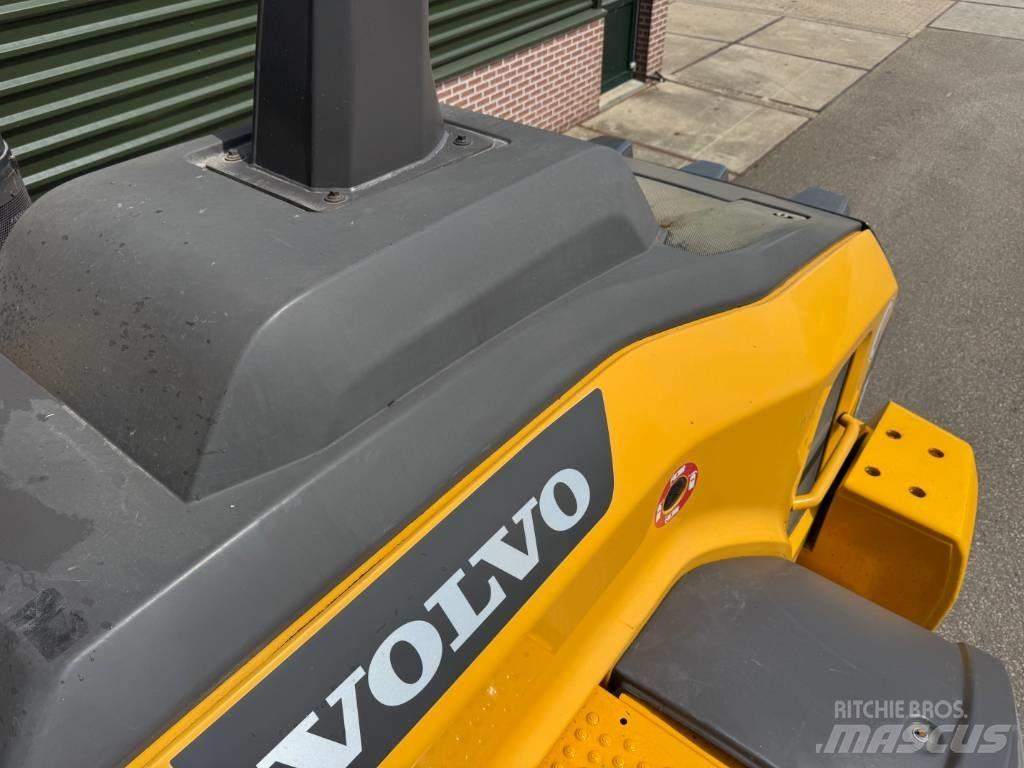 Volvo L 120 H Wielladers