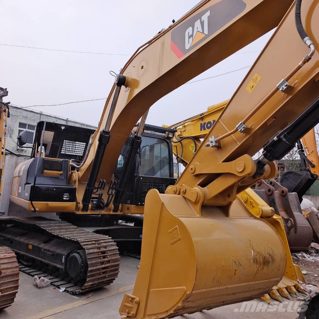 CAT 330 D Rupsgraafmachines
