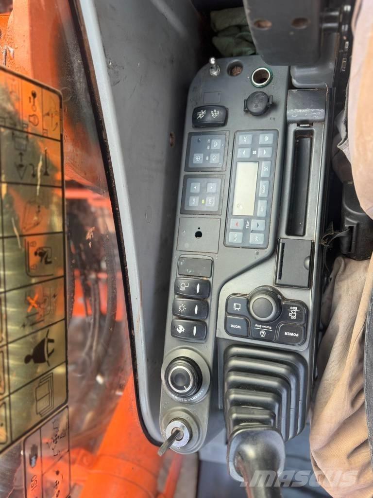 Doosan DX 225 LC Rupsgraafmachines