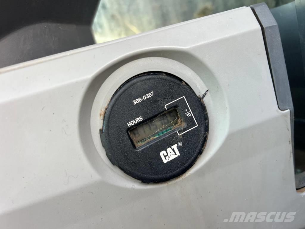 CAT 390 F L Rupsgraafmachines