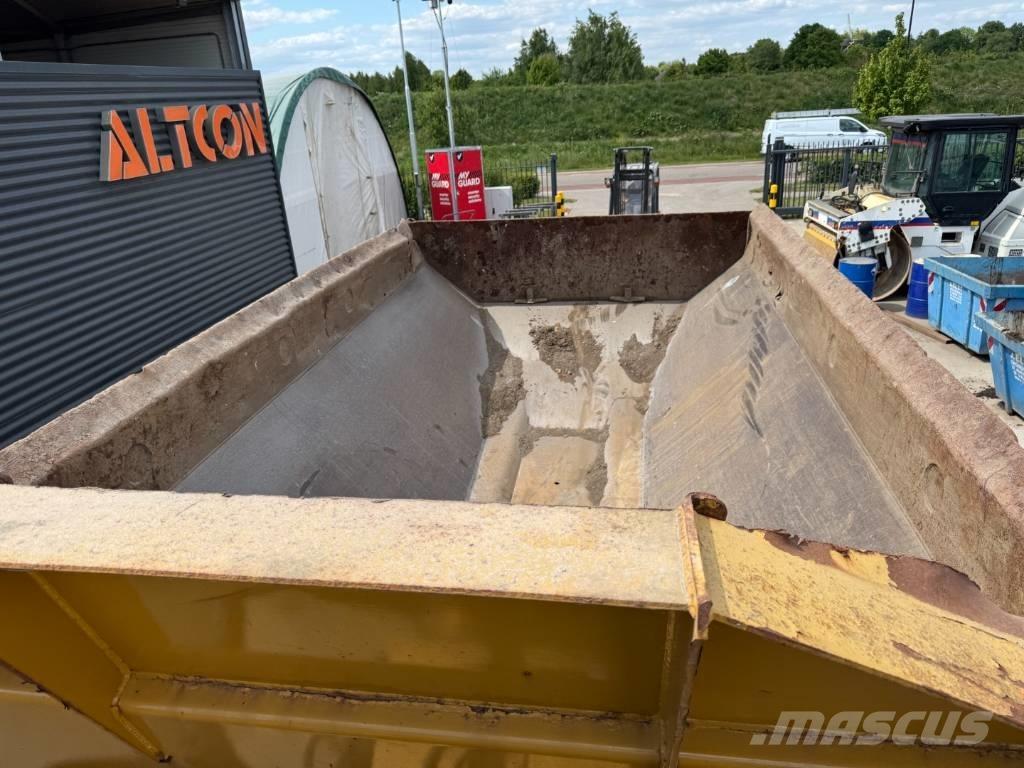 CAT 730C Knik dumptrucks