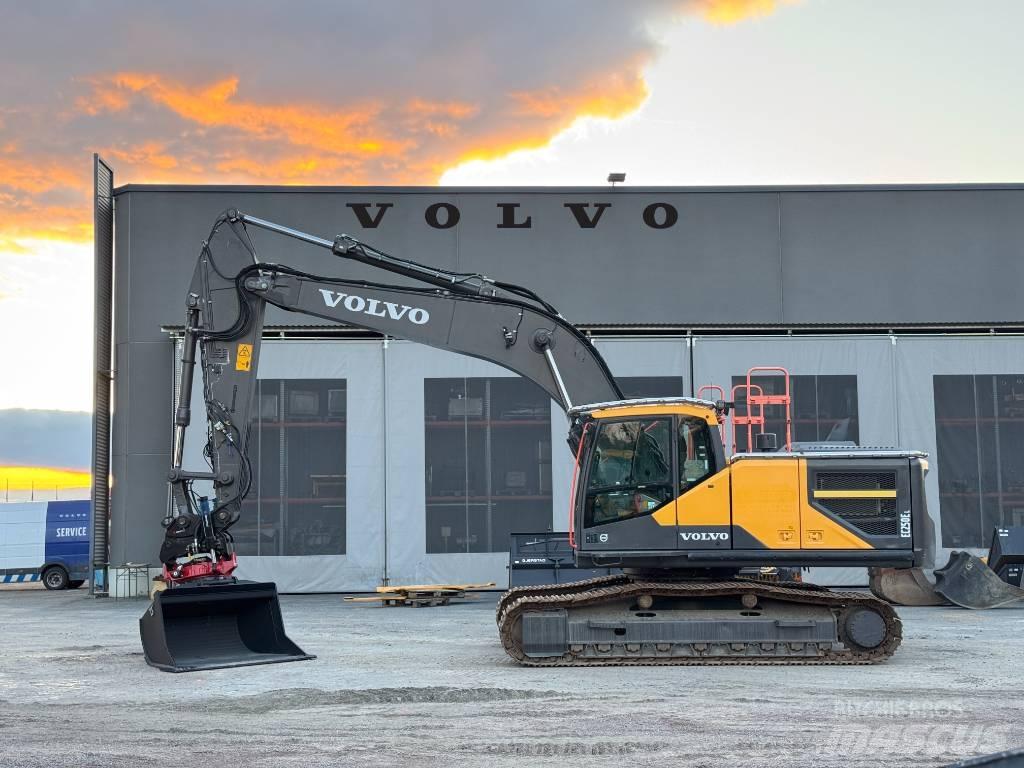 Volvo EC 250 EL Rupsgraafmachines