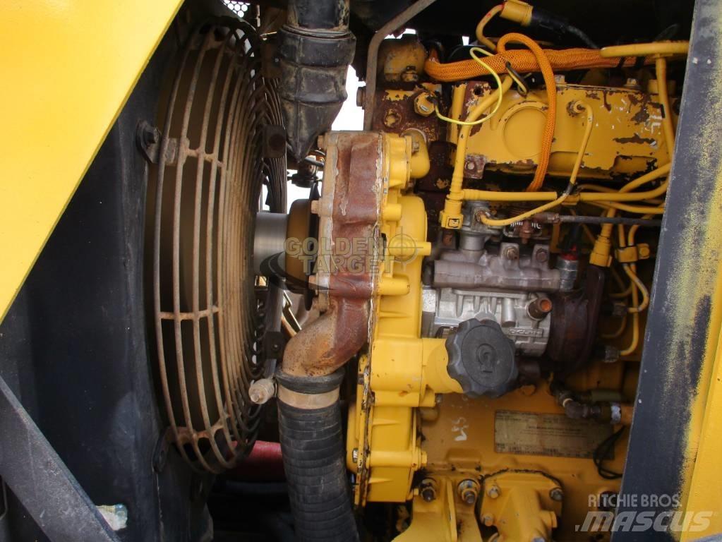 CAT CS 533 E Roller Trilrolwalsen