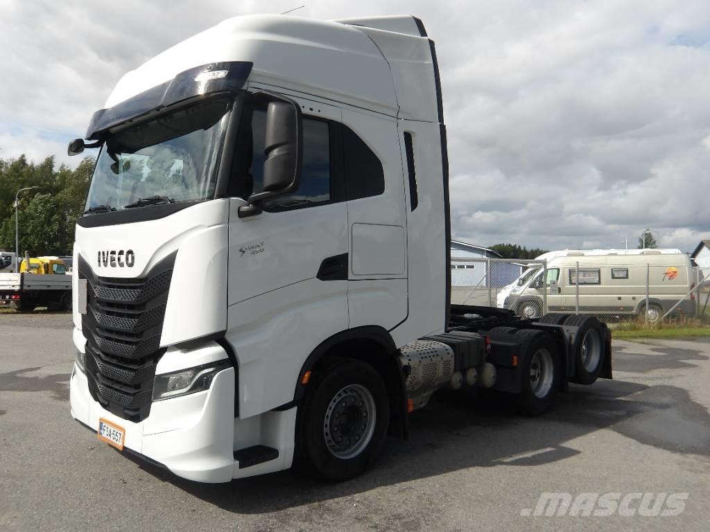 Iveco AS 440 ST Trekkers