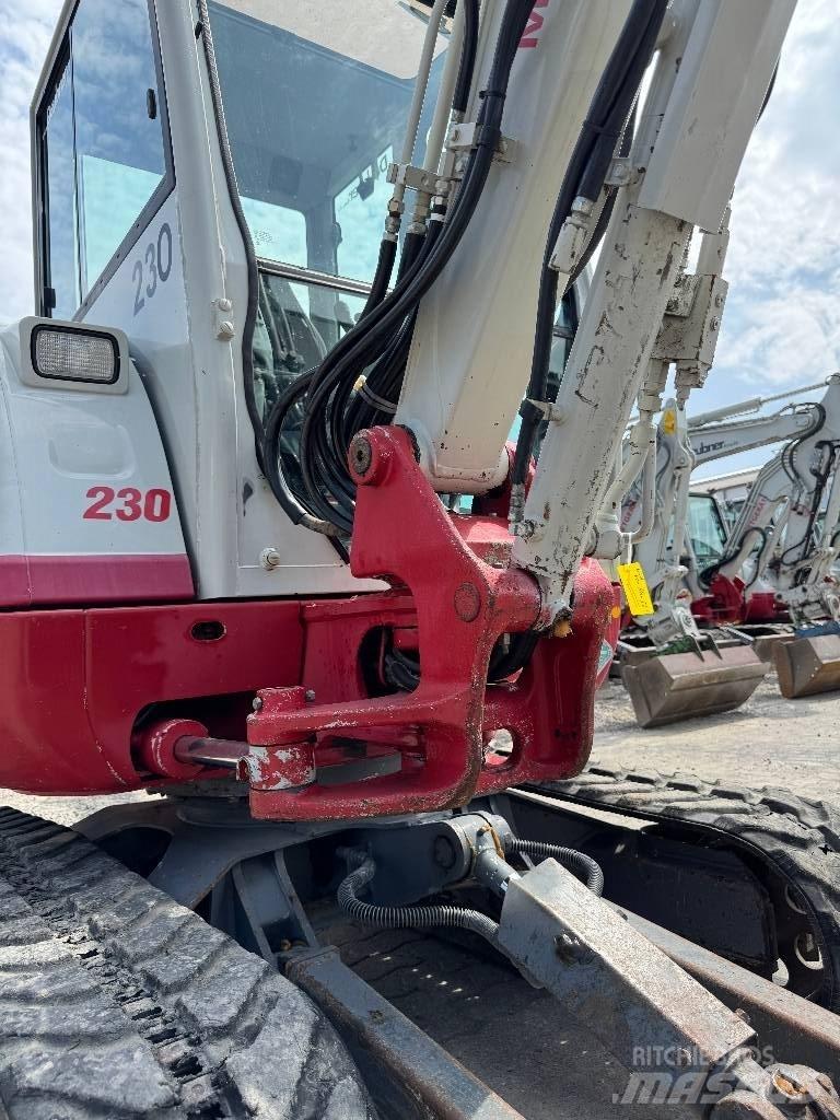 Takeuchi TB 230 Minigraafmachines < 7t