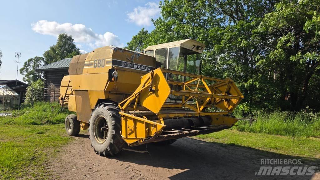 Sampo-Rosenlew 680 Maaidorsmachines