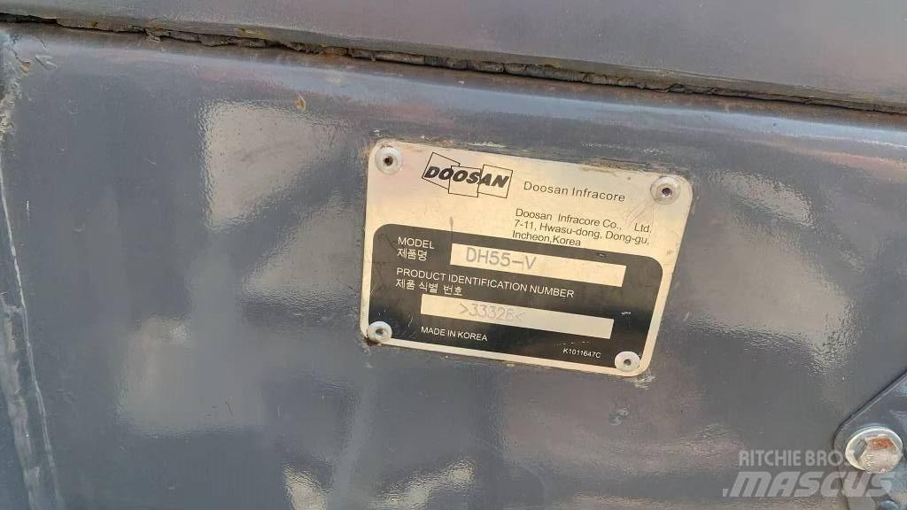 Doosan DH 55 Minigraafmachines < 7t