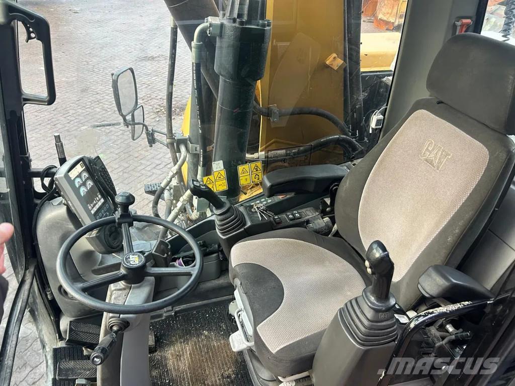 CAT M315D Wielgraafmachines