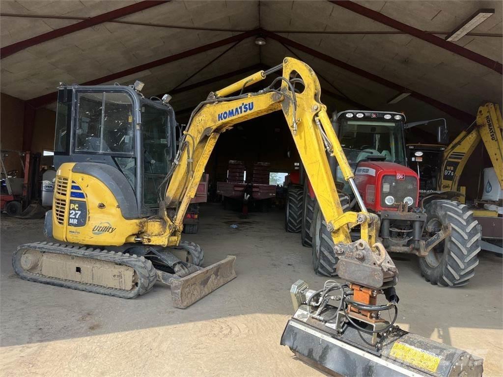 Komatsu PC27MR-2 Wielgraafmachines