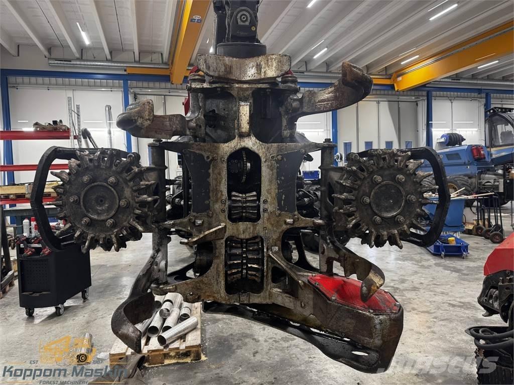 Komatsu C144 Boomvelkoppen