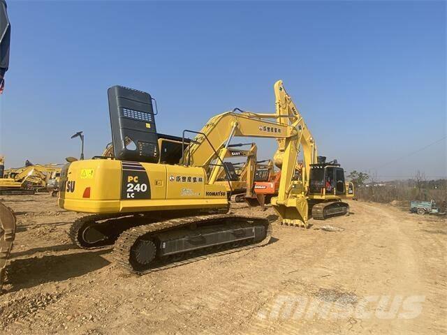 Komatsu PC 240-8 Rupsgraafmachines