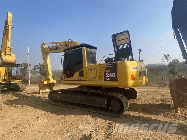 Komatsu PC 240-8 Rupsgraafmachines