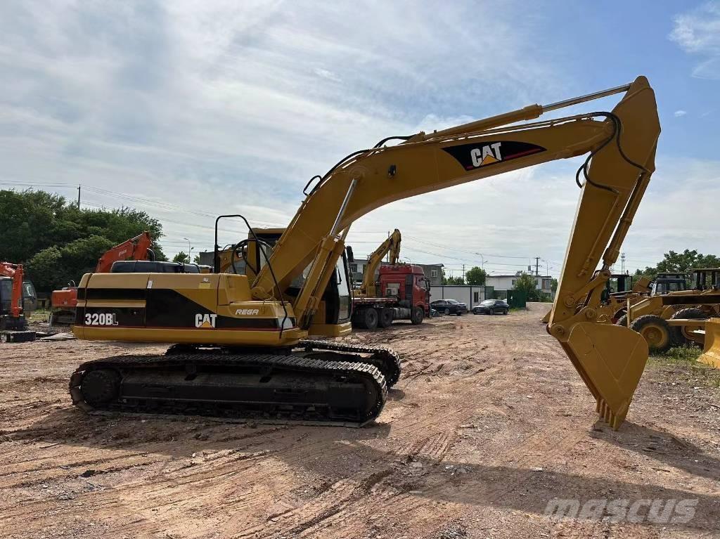 CAT 320 B L Rupsgraafmachines