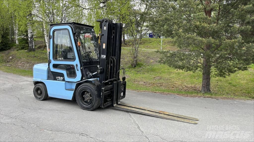 Utilev UT 30 PD Diesel heftrucks