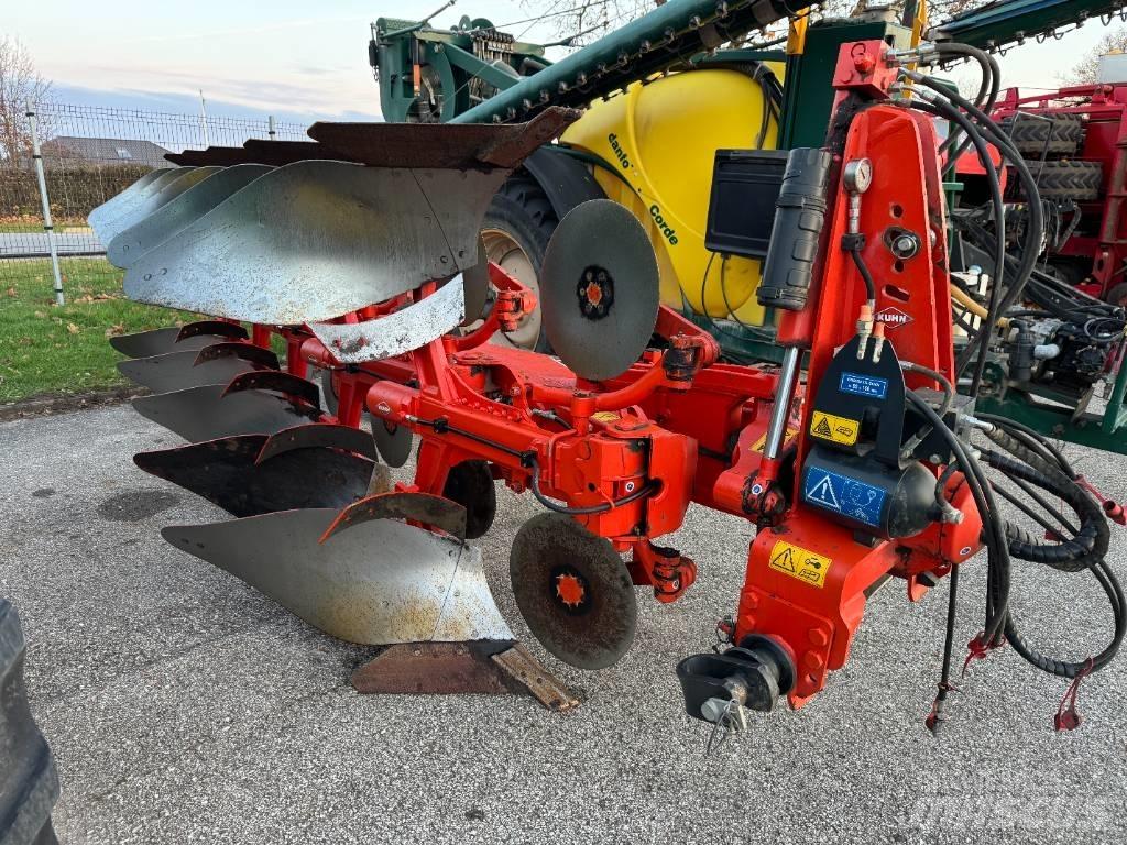 Kuhn Vari-Master 123 Wentelploegen