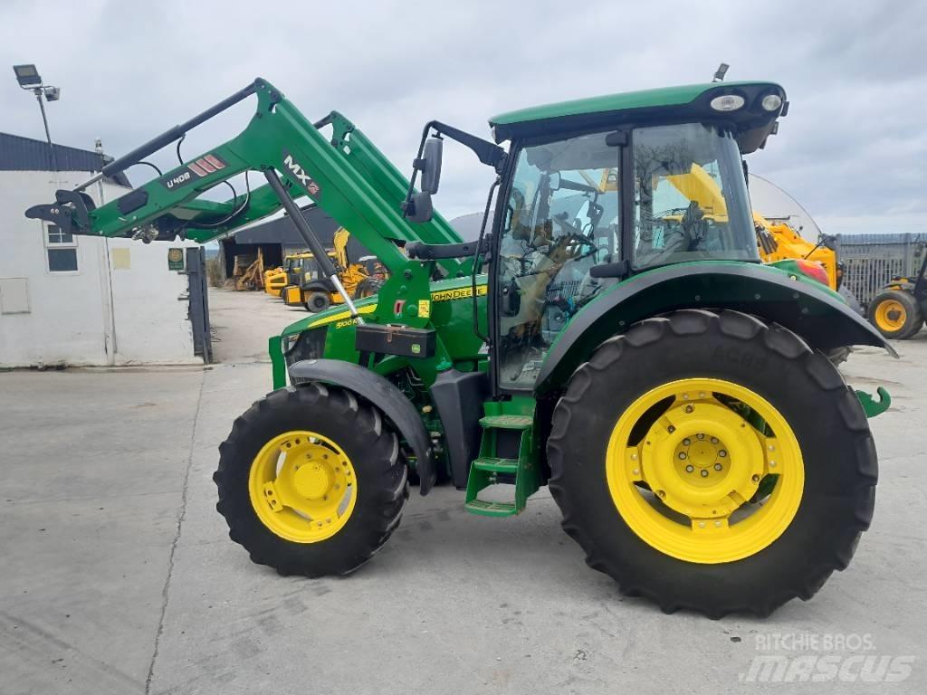 John Deere 5100 R Tractoren