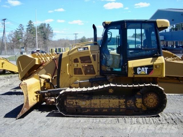 CAT D 4 K 2 XL Rupsgraafmachines