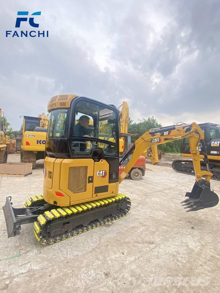 CAT 302 Rupsgraafmachines