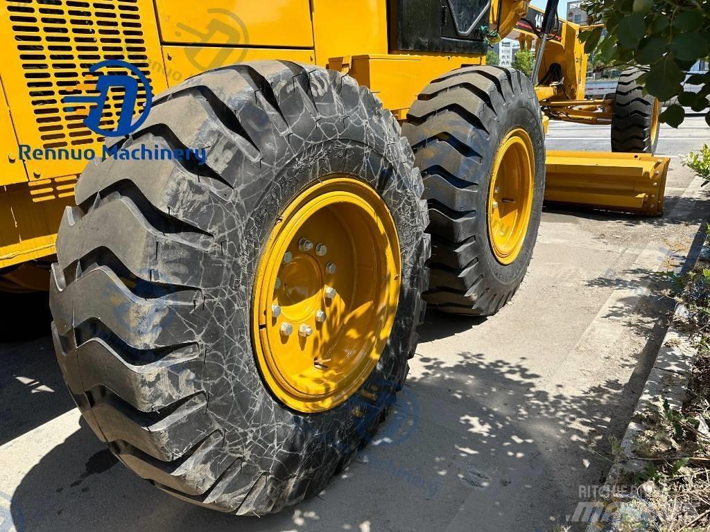 CAT 140H Graders