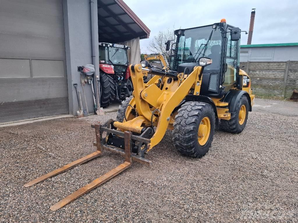 CAT 907 M Wielladers