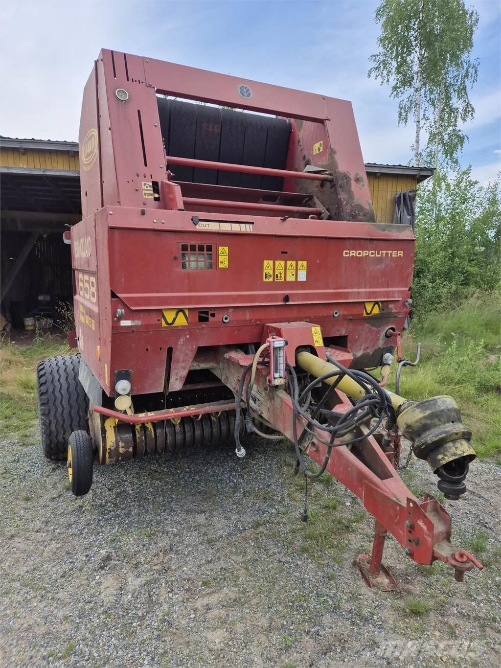New Holland 658 Ronde-balenpersen