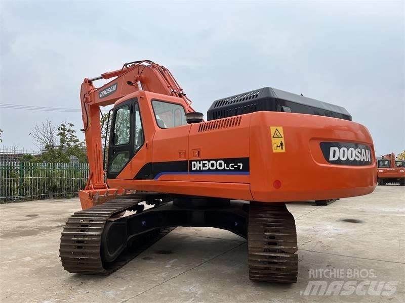 Doosan 300 Rupsgraafmachines