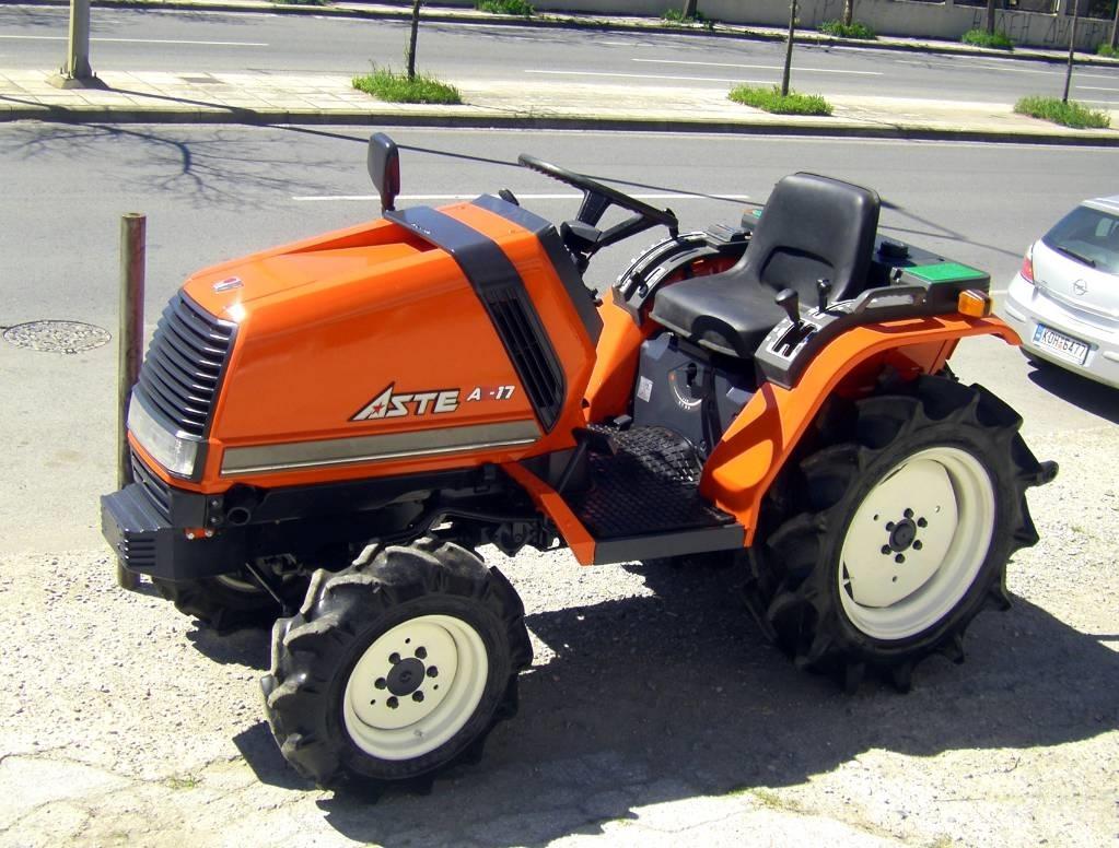 Kubota ASTE A-17 4wd Tractoren