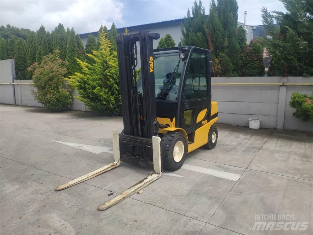 Yale GDP30VX Diesel heftrucks