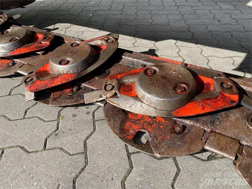 Kuhn GMD 802 F Maaikneuzers