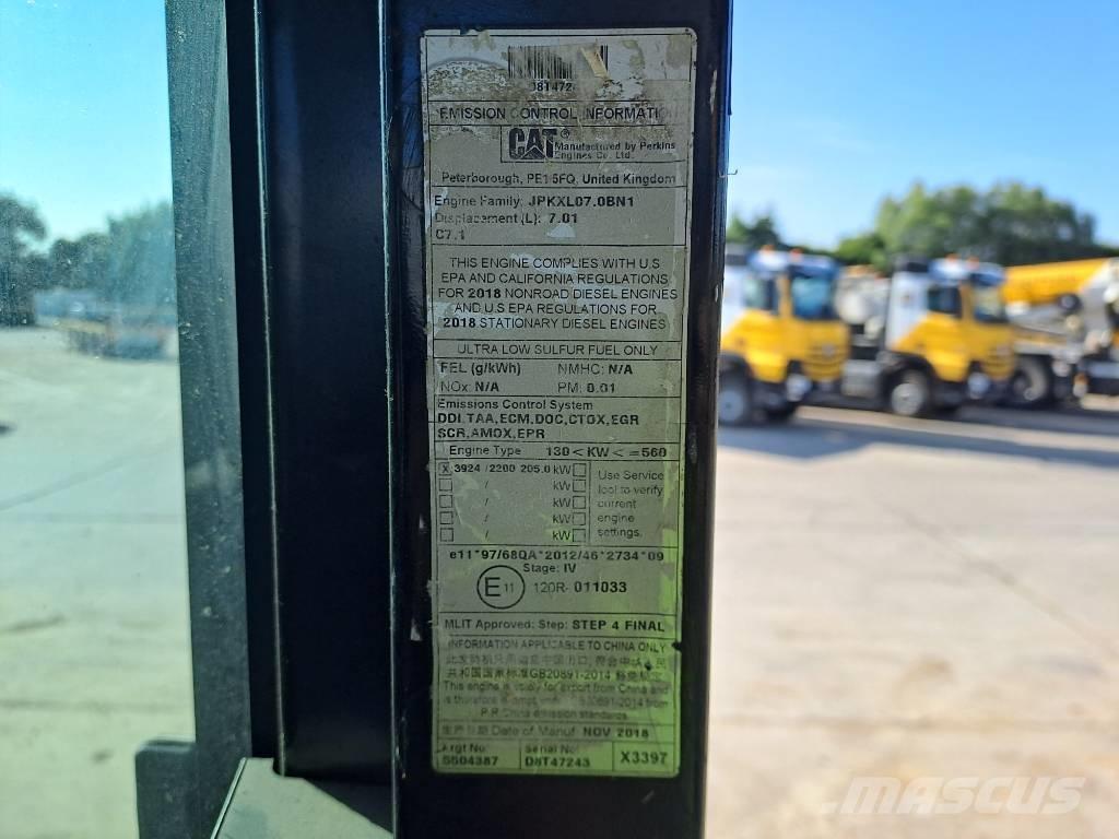 CAT 330 NG Rupsgraafmachines