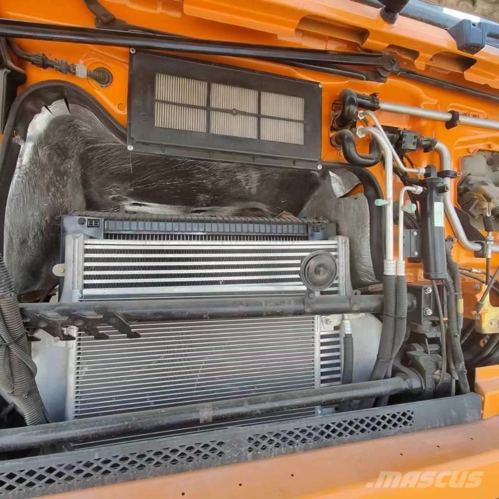 Shacman F3000 6x4 Trekkers