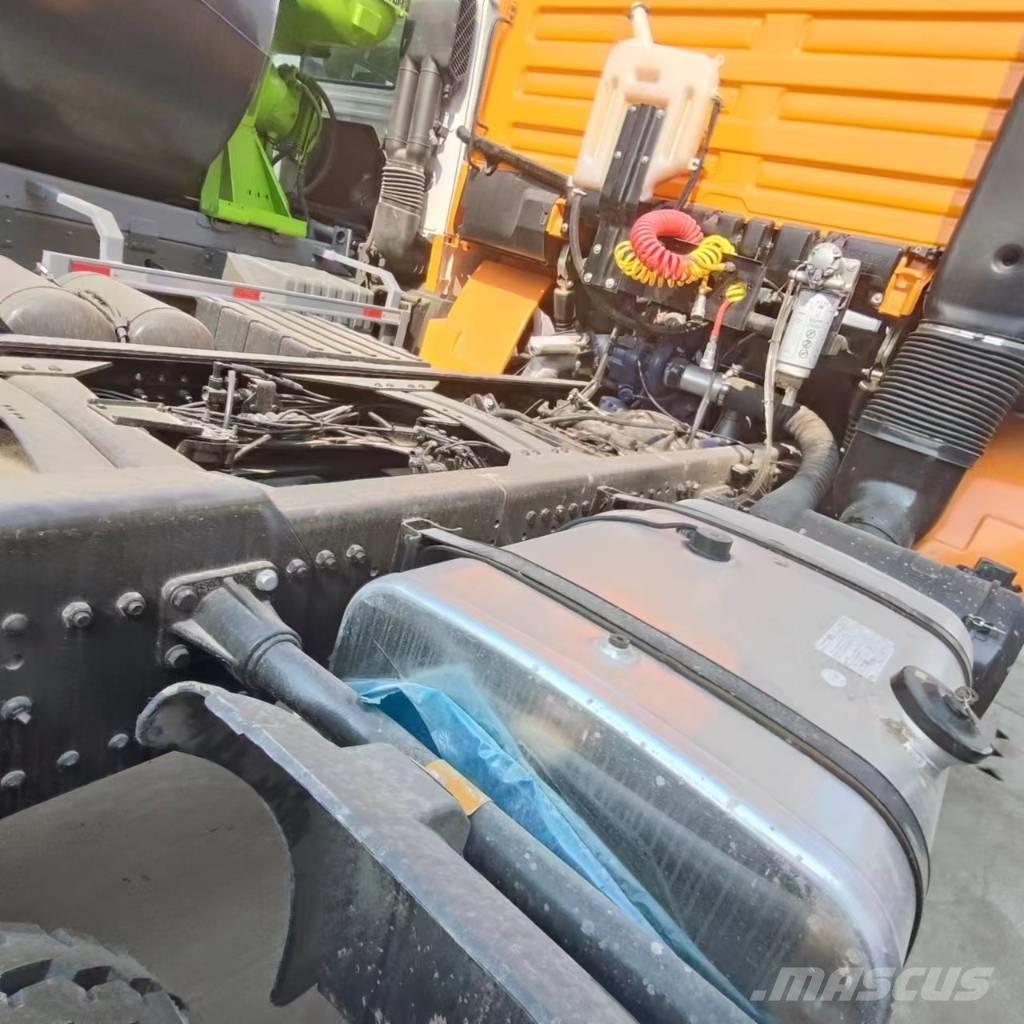 Shacman F3000 6x4 Trekkers