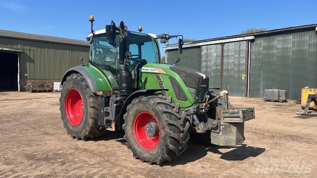 Fendt 720 Vario S4 Tractoren