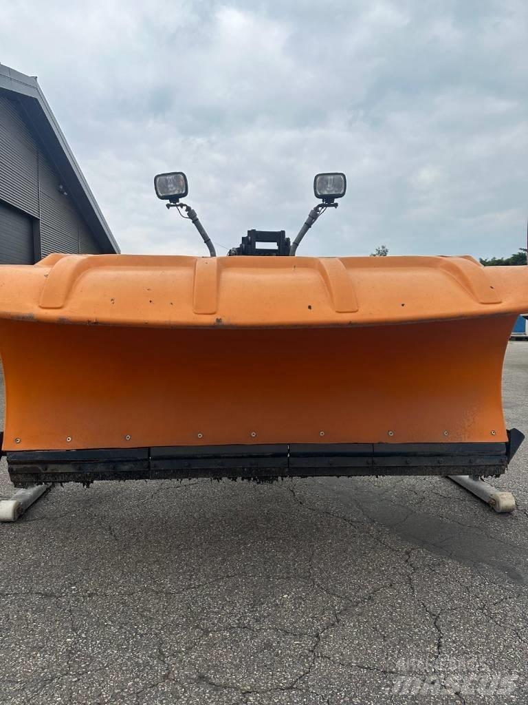 Nido SNK 240 VPZ Sneeuwschuivers en -ploegen