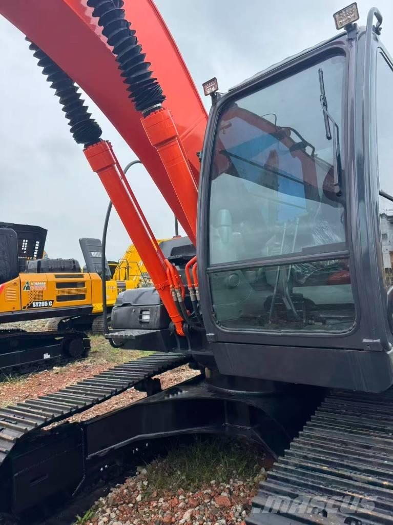 Hitachi ZX 200 Rupsgraafmachines