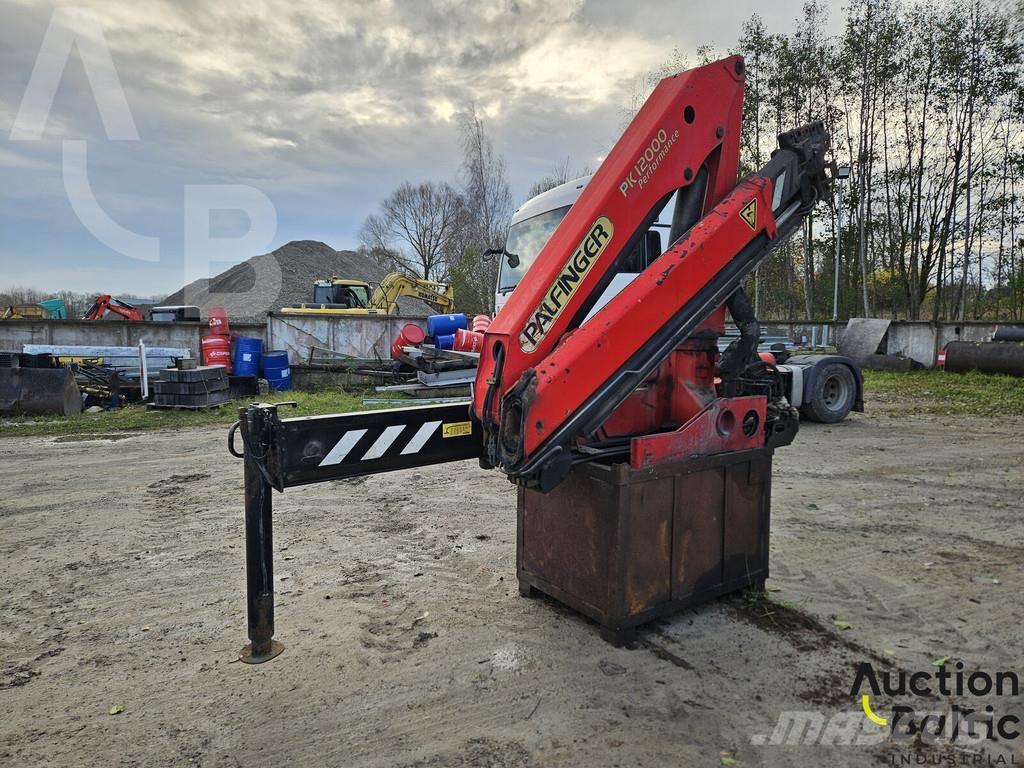 Palfinger PK 12000 Vlakke laadvloer met kraan