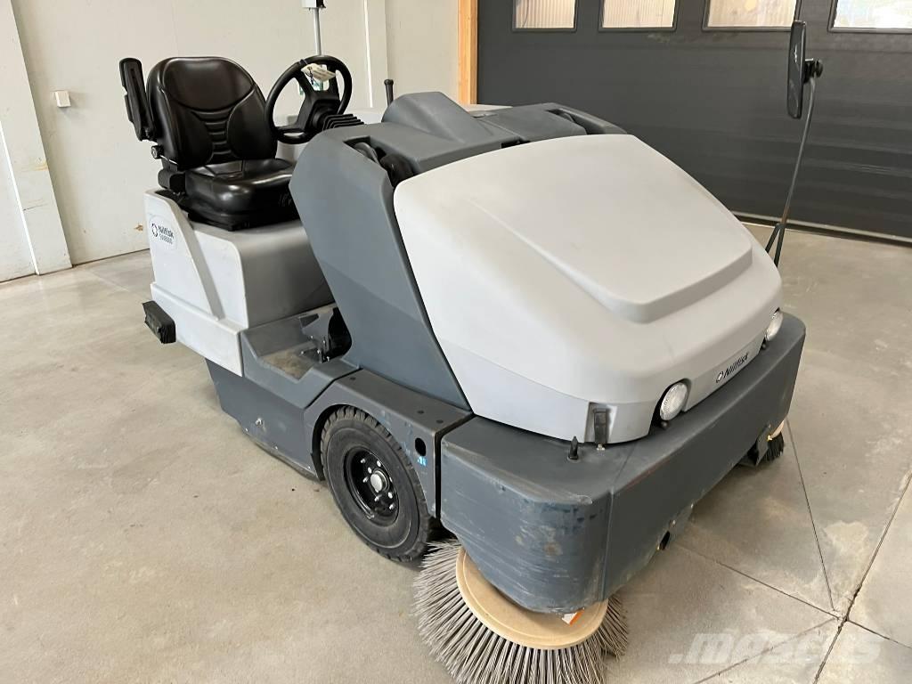 Nilfisk SW 8000 Veegmachines voor binnen