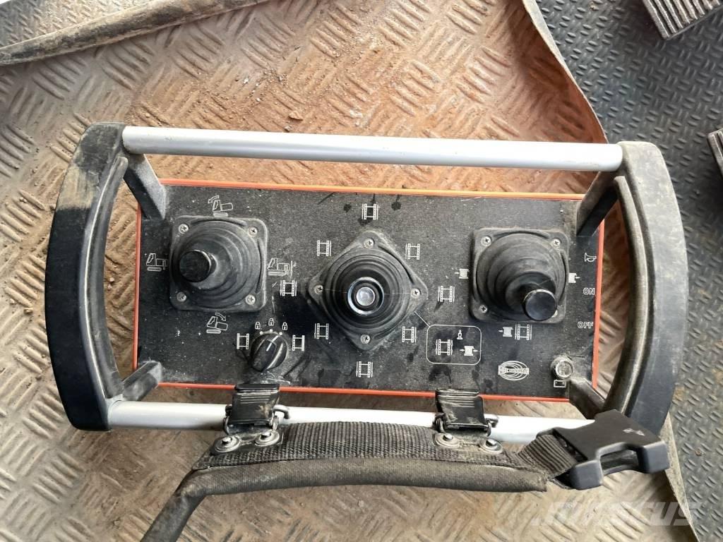 Sandvik Ranger DX800 Surface drill rigs